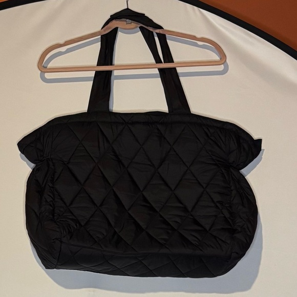 Vera Bradley Knollton Quilted Featherweight Tote Bag - Picture 6 of 7